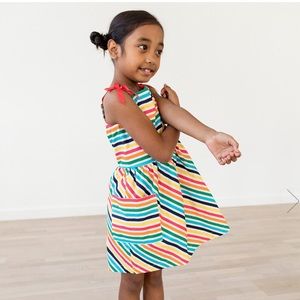 Hanna Andersson Ribbon Rainbow dress Sz 130 (8)